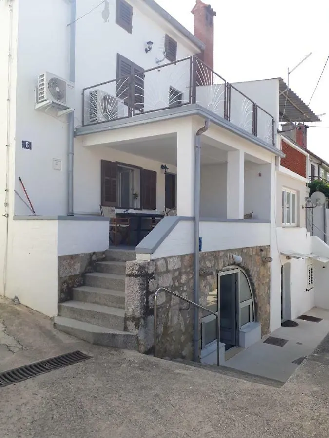 Apartment Apartman Lucija Punat
